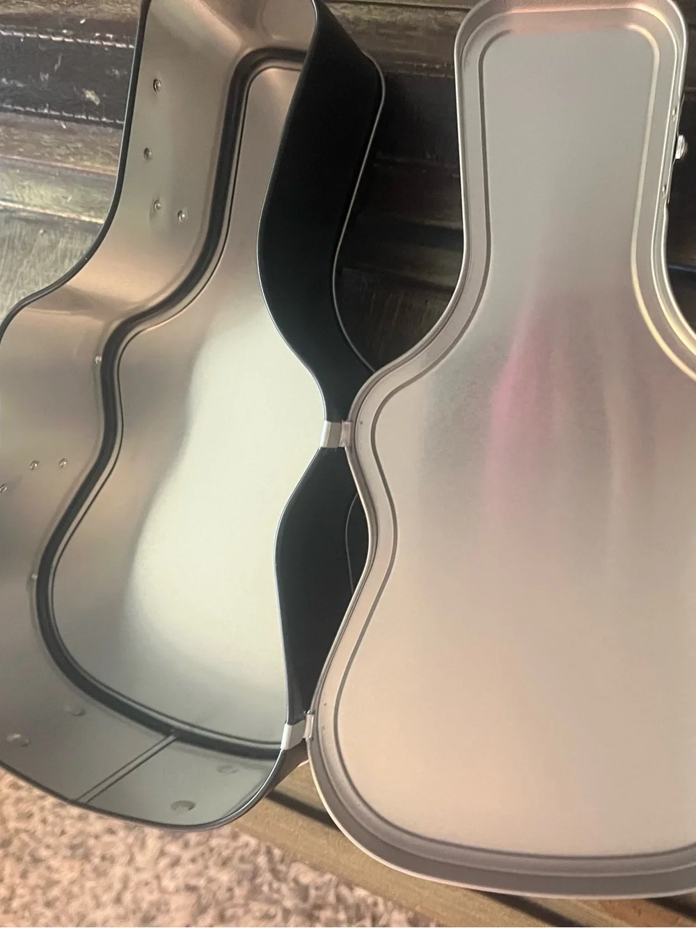 N/A novelty guitar